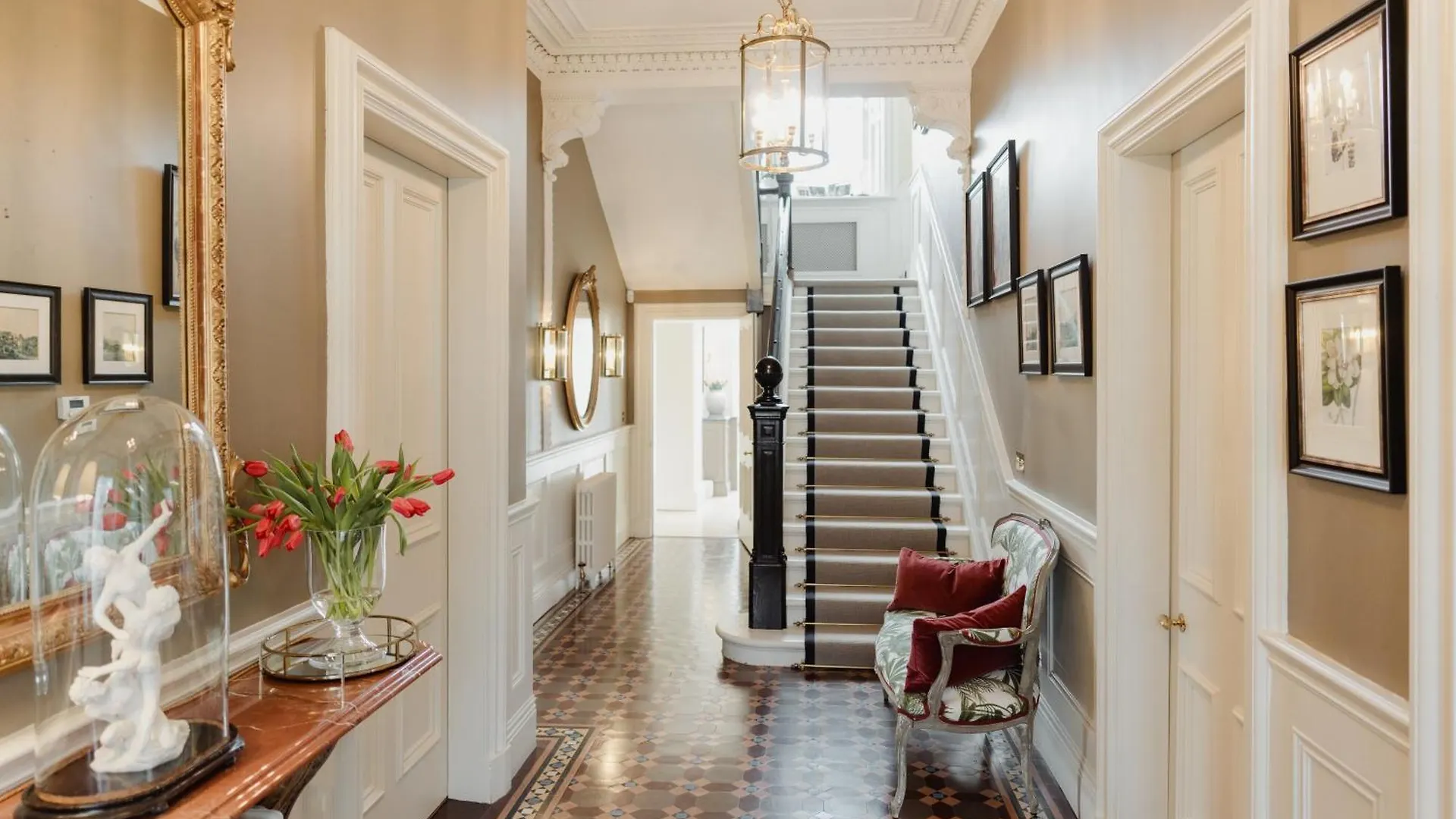 Private And Prestigious Luxury Home 爱丁堡