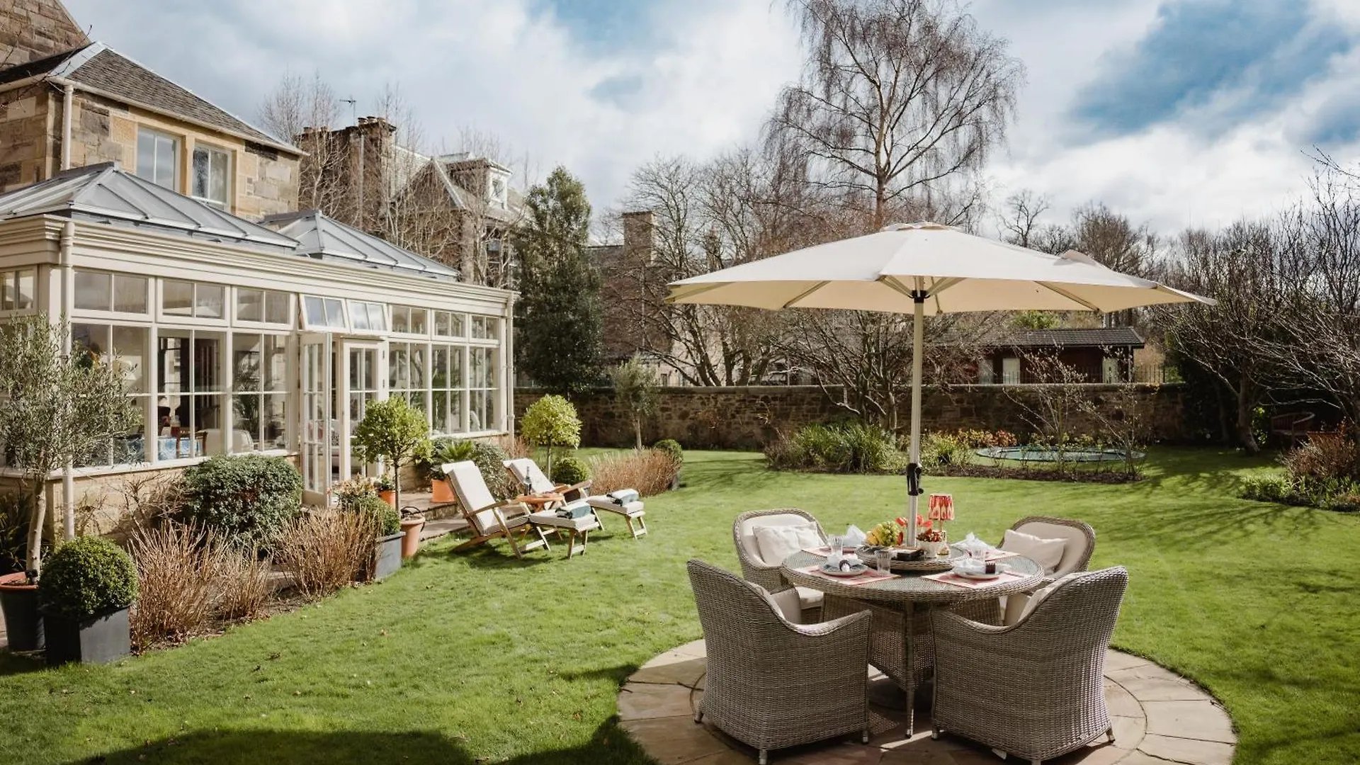 Private And Prestigious Luxury Home 爱丁堡